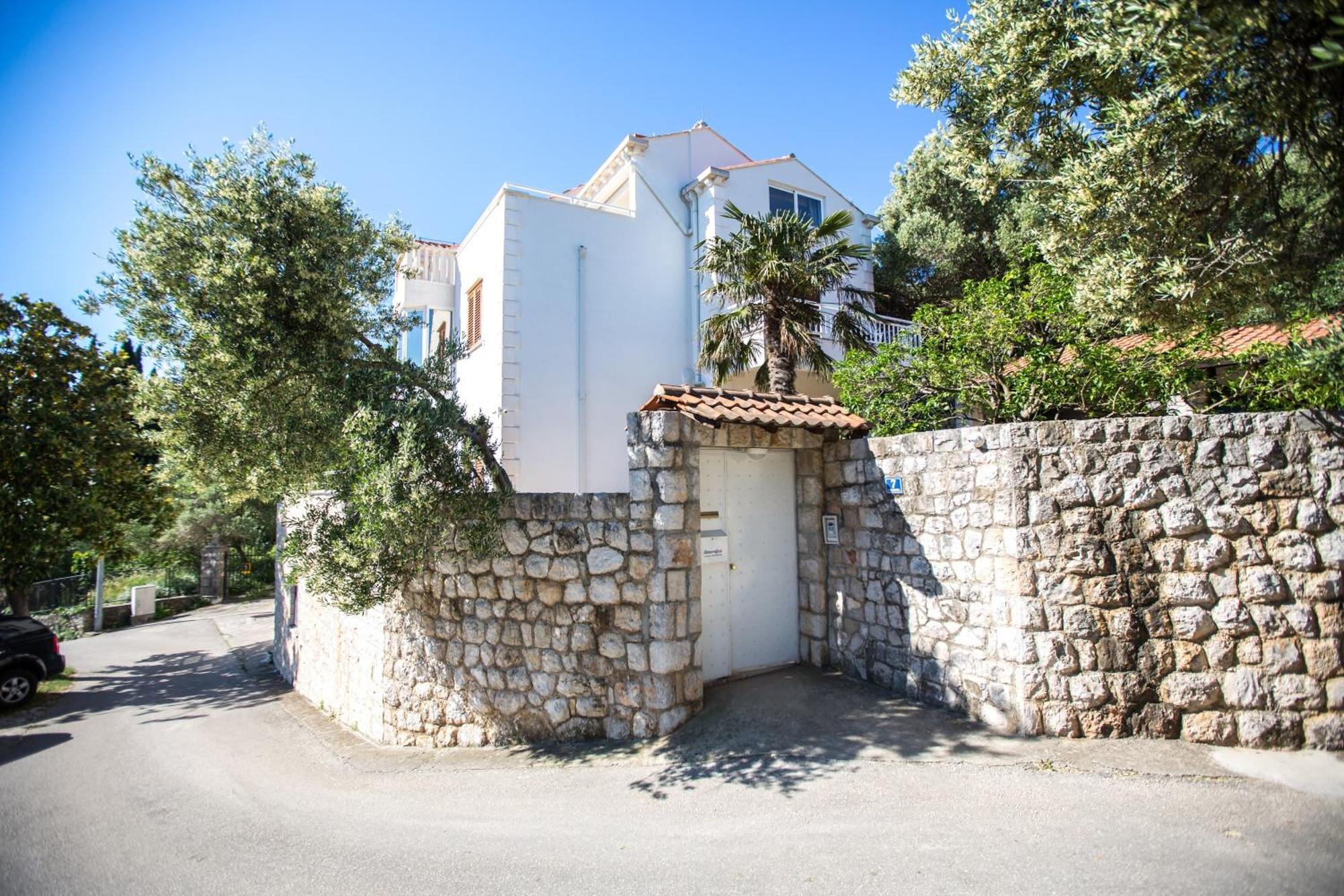 Holiday Home Lapad Beach Royal Дубровник Экстерьер фото